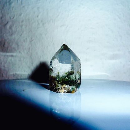 rock-crystal-1640717_1920_