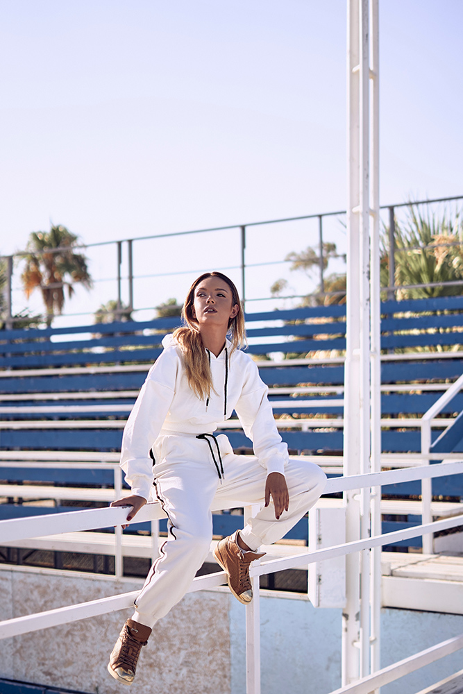 Meet The First Ever CBD Infused ProActiveWear Line